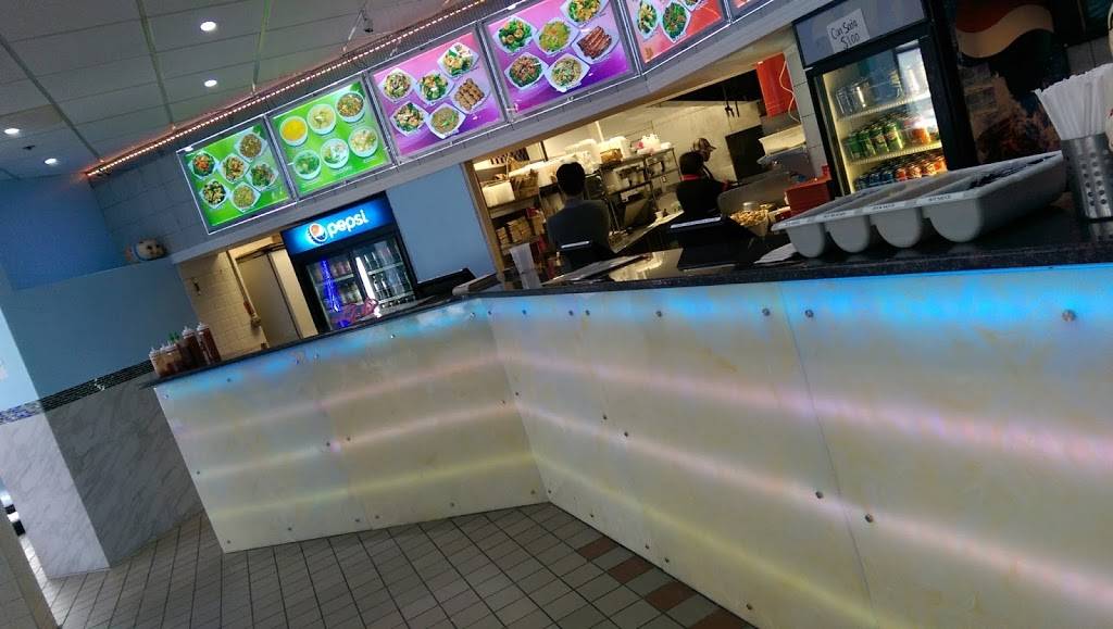 Golden Chopsticks | restaurant | 1800 Spring Garden St, Philadelphia, PA 19130, USA | 2154969190 OR +1 215-496-9190