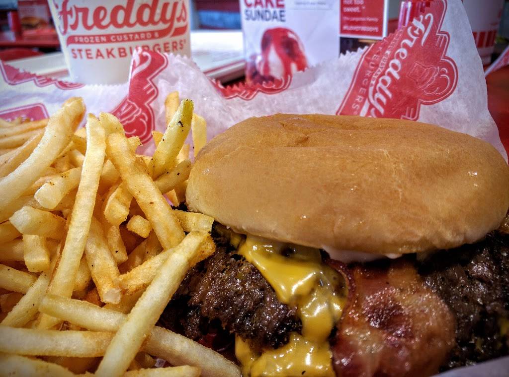 Freddys Frozen Custard & Steakburgers | restaurant | 2103 Missouri Blvd #4718, Jefferson City, MO 65109, USA | 5735565571 OR +1 573-556-5571