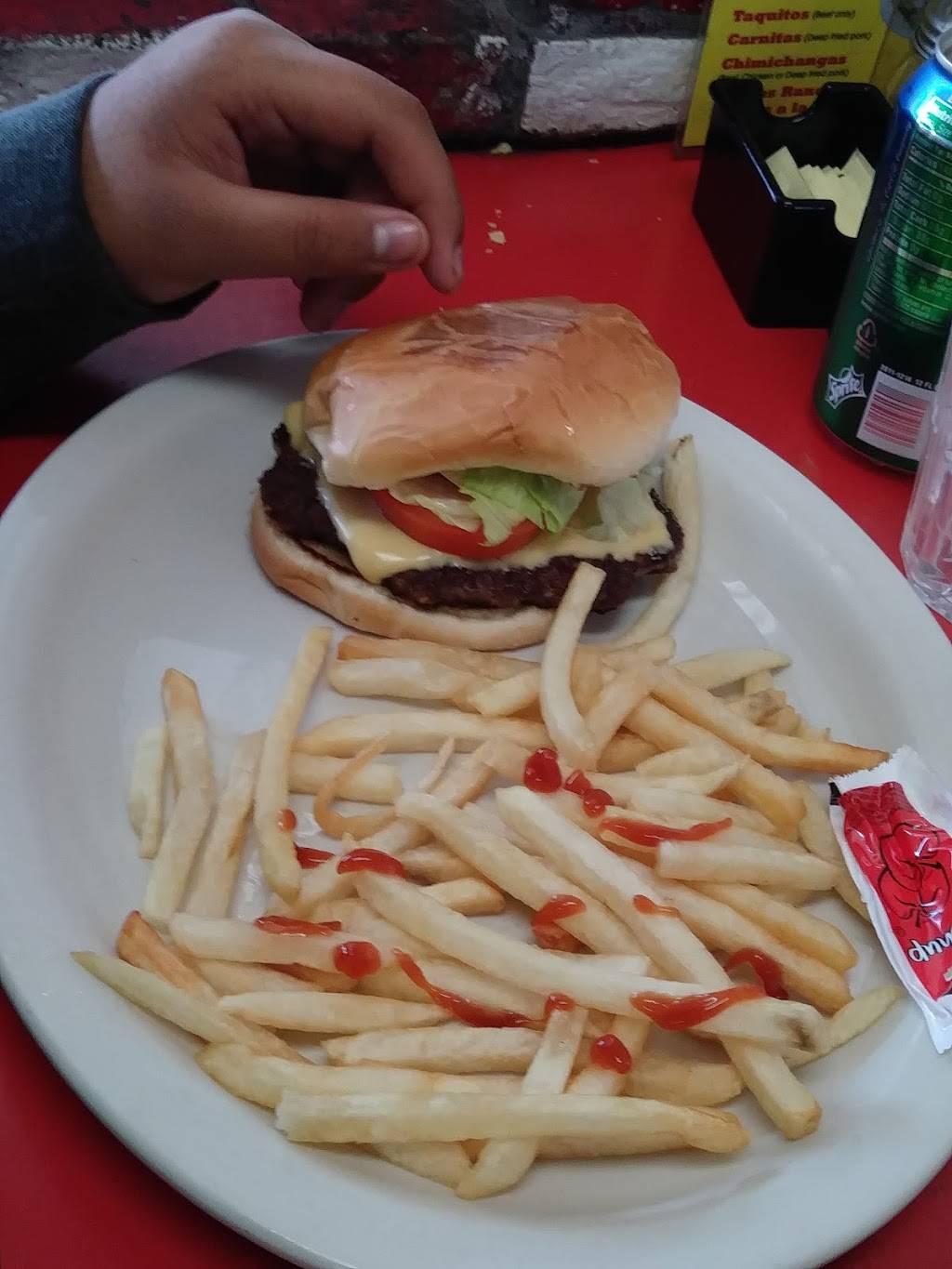 Casa Jimenez | restaurant | 3601 Abbott Rd, Lynwood, CA 90262, USA | 3104382747 OR +1 310-438-2747