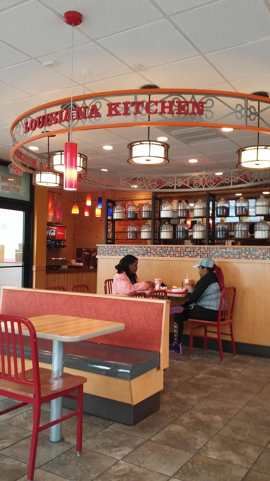 Popeyes Louisiana Kitchen | restaurant | 5950 Lapalco Blvd, Marrero, LA 70072, USA | 5043482636 OR +1 504-348-2636