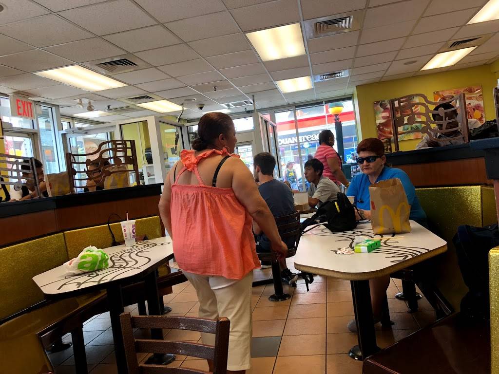 McDonalds | cafe | 145 E 125th St, New York, NY 10035, USA | 6466721381 OR +1 646-672-1381
