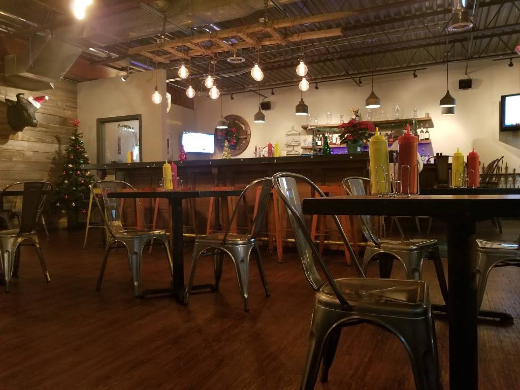 Harrys Bar & Burger Lincoln | restaurant | 200 Front St, Lincoln, RI 02865, USA | 4014754017 OR +1 401-475-4017