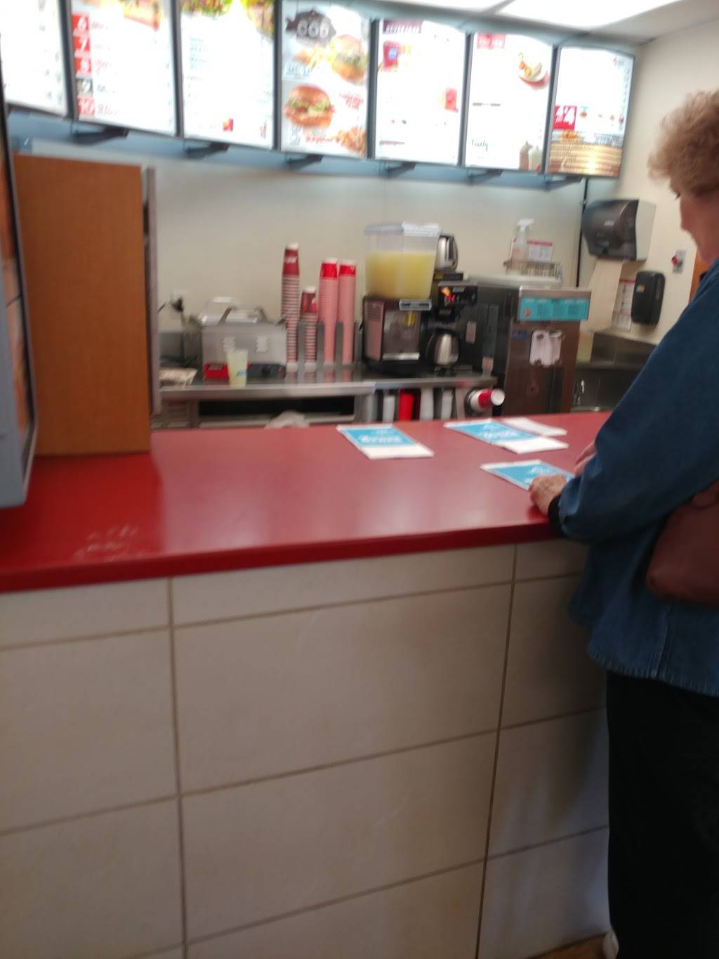 Wendys | restaurant | 1959 S Ridgewood Ave, South Daytona, FL 32119, USA | 3867884729 OR +1 386-788-4729
