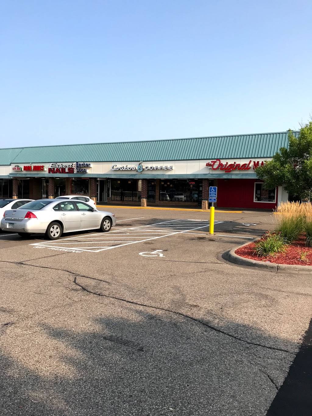 Caribou Coffee | cafe | 1127 Larpenteur Ave W, Roseville, MN 55113, USA | 6514875502 OR +1 651-487-5502