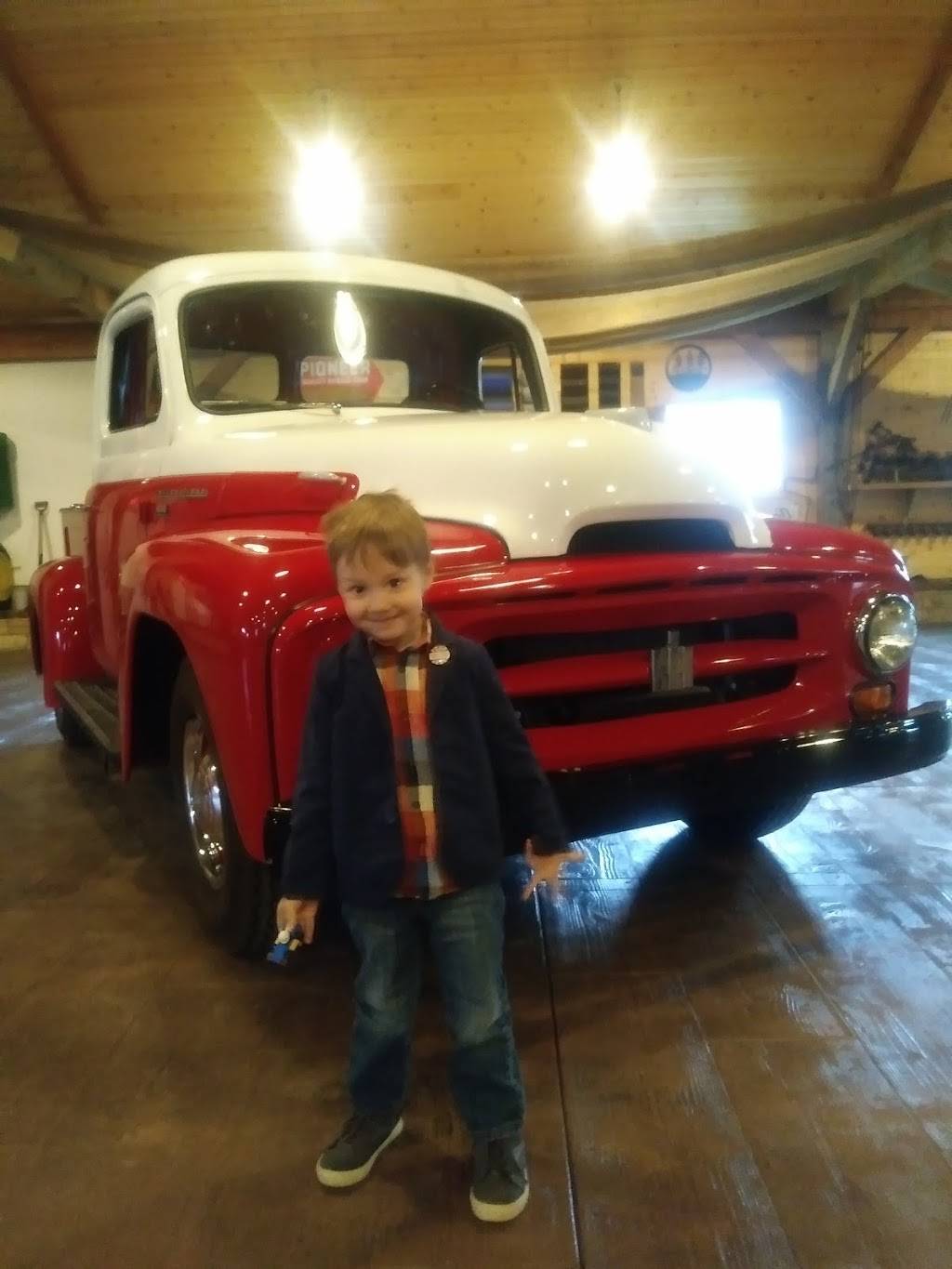 Oriental Garden Restaurant | restaurant | 428 S Main St, Princeton, IL 61356, USA | 8158752560 OR +1 815-875-2560