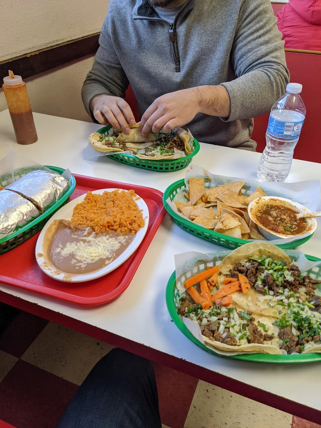 La Juanita | restaurant | 1316 Pierce St, Sioux City, IA 51105, USA | 7122790772 OR +1 712-279-0772