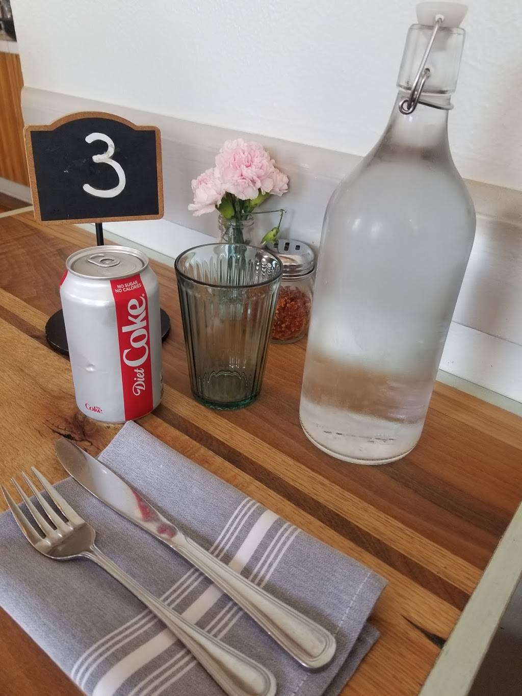 40 North | restaurant | 900 W 10th St, Austin, TX 78703, USA | 5126605779 OR +1 512-660-5779