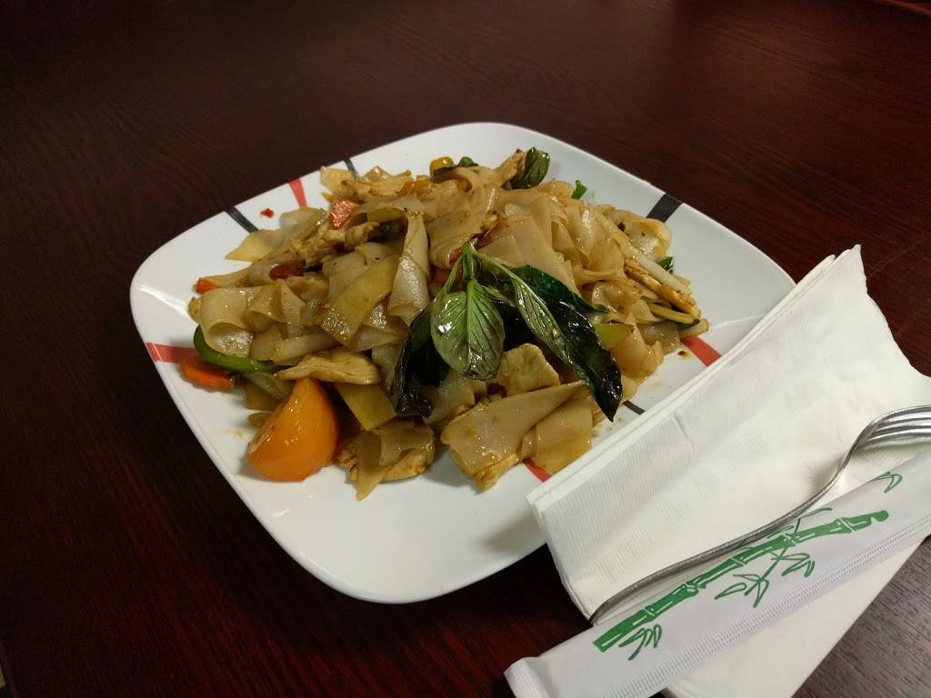 Panang Thai Restaurant | restaurant | 5310 W Century Blvd, Los Angeles, CA 90045, USA | 3103381337 OR +1 310-338-1337