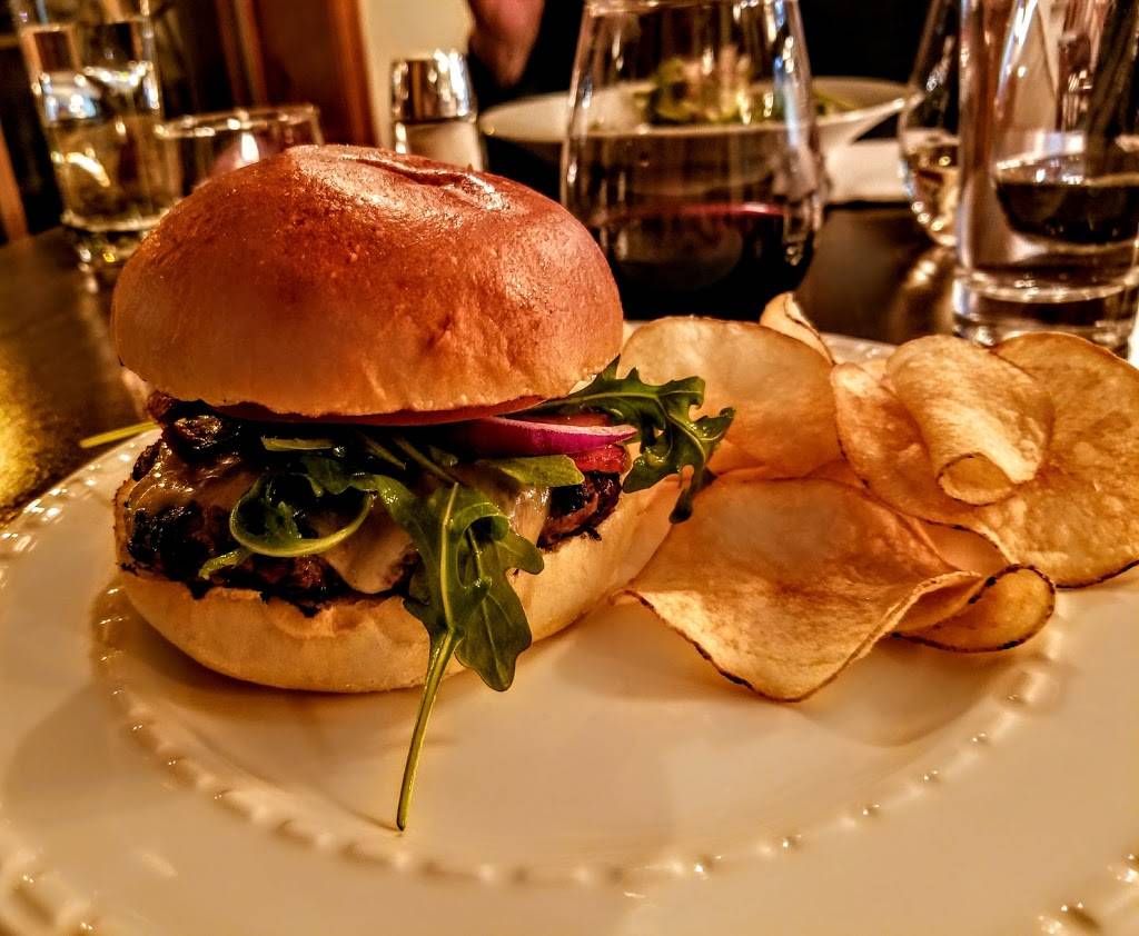 Union Market Square | restaurant | 599 Arkell Rd, Arkell, ON N0B, Canada | 5197670024 OR +1 519-767-0024