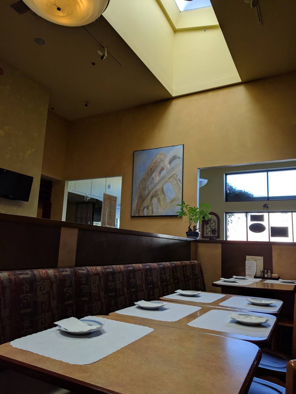 Cafe Salina | restaurant | 235 Broadway, Millbrae, CA 94030, USA | 6506922992 OR +1 650-692-2992
