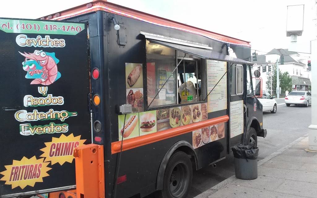 Julios Gourmet Food Truck | restaurant | 131 Webster Ave, Providence, RI 02909, USA | 4014184760 OR +1 401-418-4760