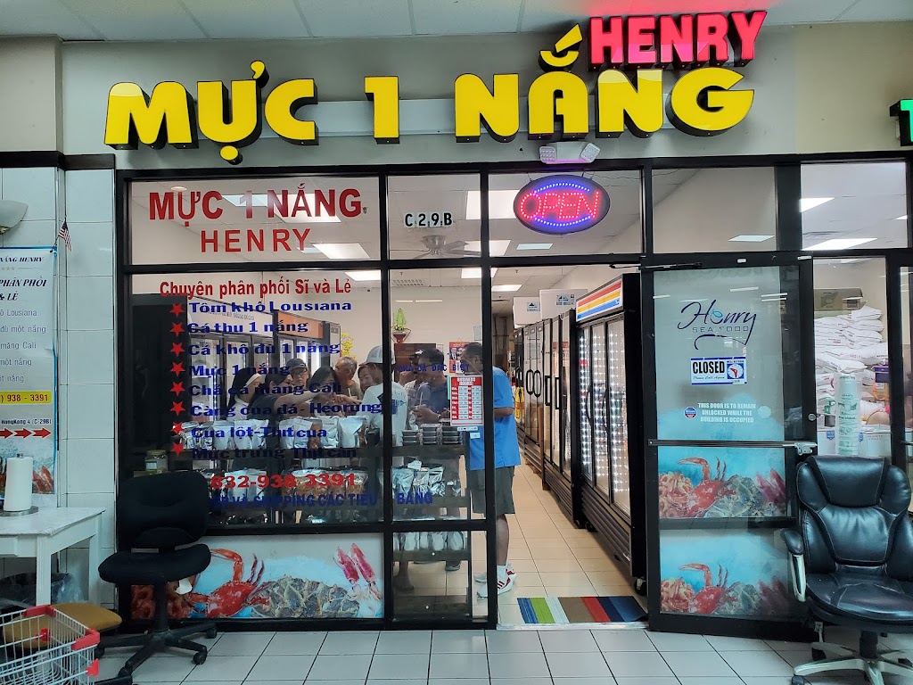 Mực 1 Nắng Henry | restaurant | 11209 Bellaire Blvd c29b, Houston, TX 77072, USA | 8329383391 OR +1 832-938-3391