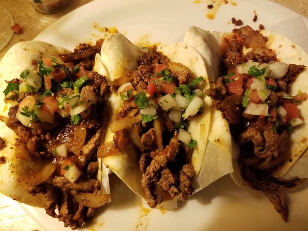 Rio Lindo Mexican Restaurant | restaurant | 329 E Main St, Senatobia, MS 38668, USA | 6625625621 OR +1 662-562-5621