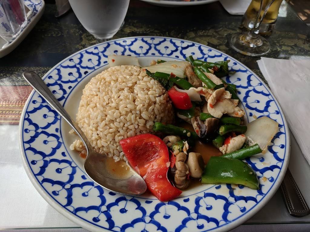 Bangkok Cuisine | restaurant | 67 Circuit Ave, Oak Bluffs, MA 02557, USA | 5086966322 OR +1 508-696-6322