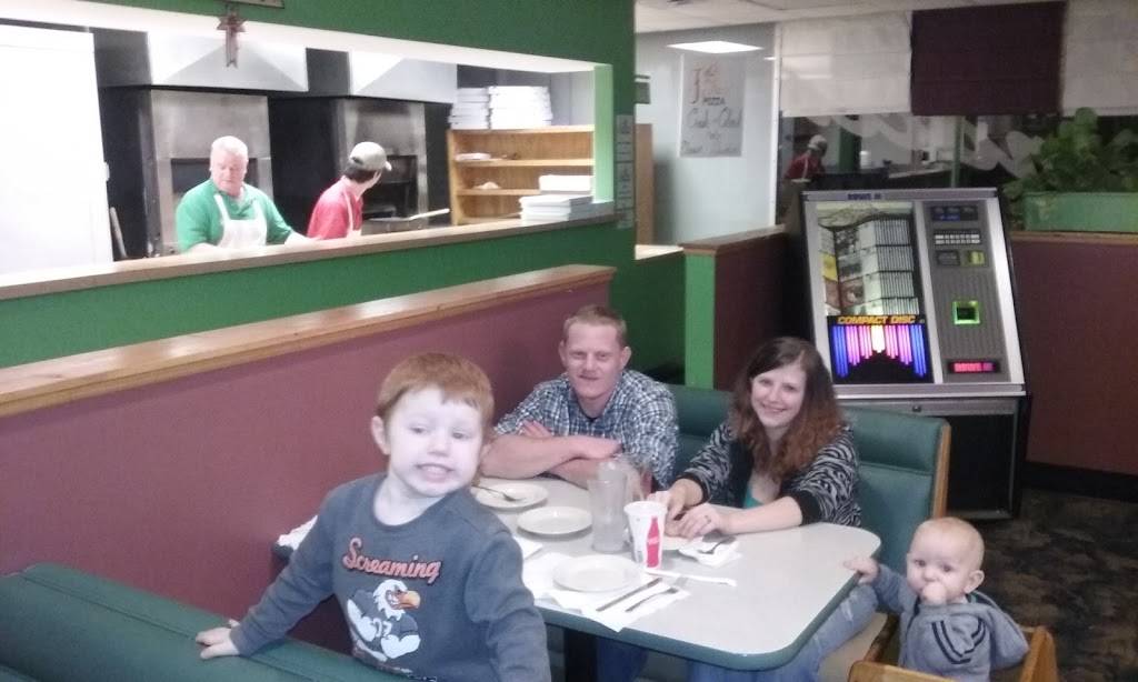 Farinacci Pizza | restaurant | 3265 Oakwood Dr, Cuyahoga Falls, OH 44221, USA | 3309454647 OR +1 330-945-4647