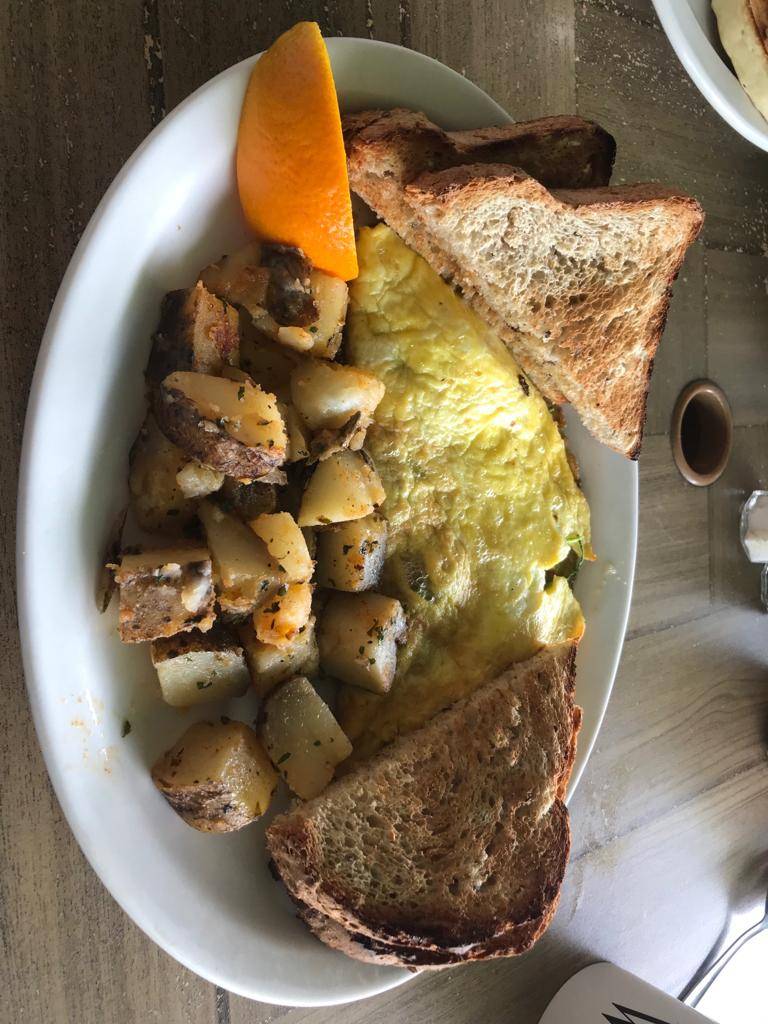 Chamberlins Lookout | restaurant | 804 Chemin Riverside, Wakefield, QC J0X 3G0, Canada | 8194592808 OR +1 819-459-2808