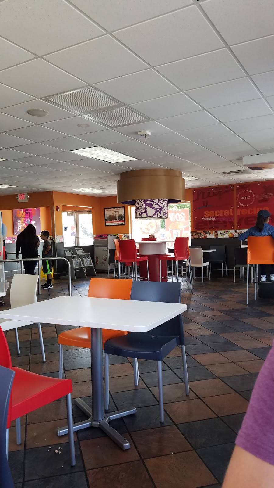 KFC | restaurant | 14790 SW 56th St, Miami, FL 33185, USA | 3053832663 OR +1 305-383-2663