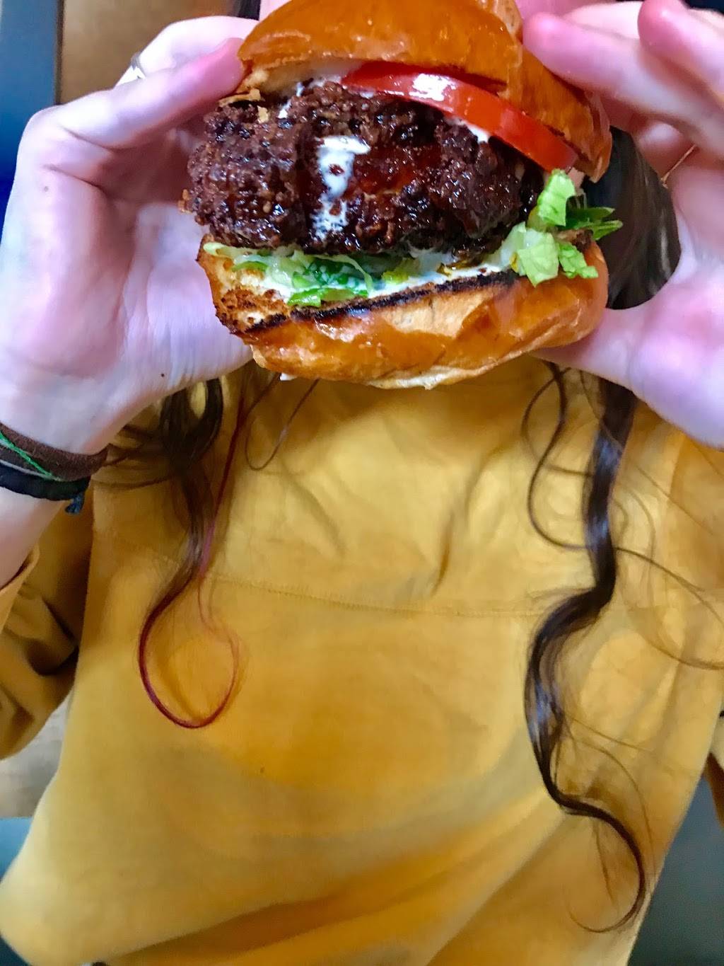 Lolas Cafe New Paltz | restaurant | 1520, 49 Main St, New Paltz, NY 12561, USA | 8452556555 OR +1 845-255-6555