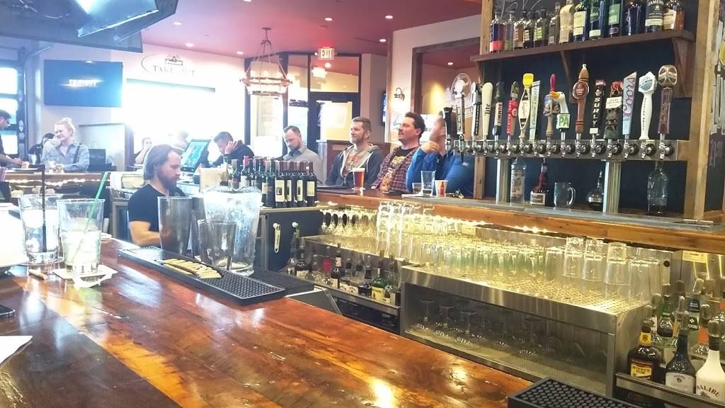 Green Mill Restaurant & Bar | restaurant | 1595 Hwy 36 W #1010, Roseville, MN 55113, USA | 6516332100 OR +1 651-633-2100