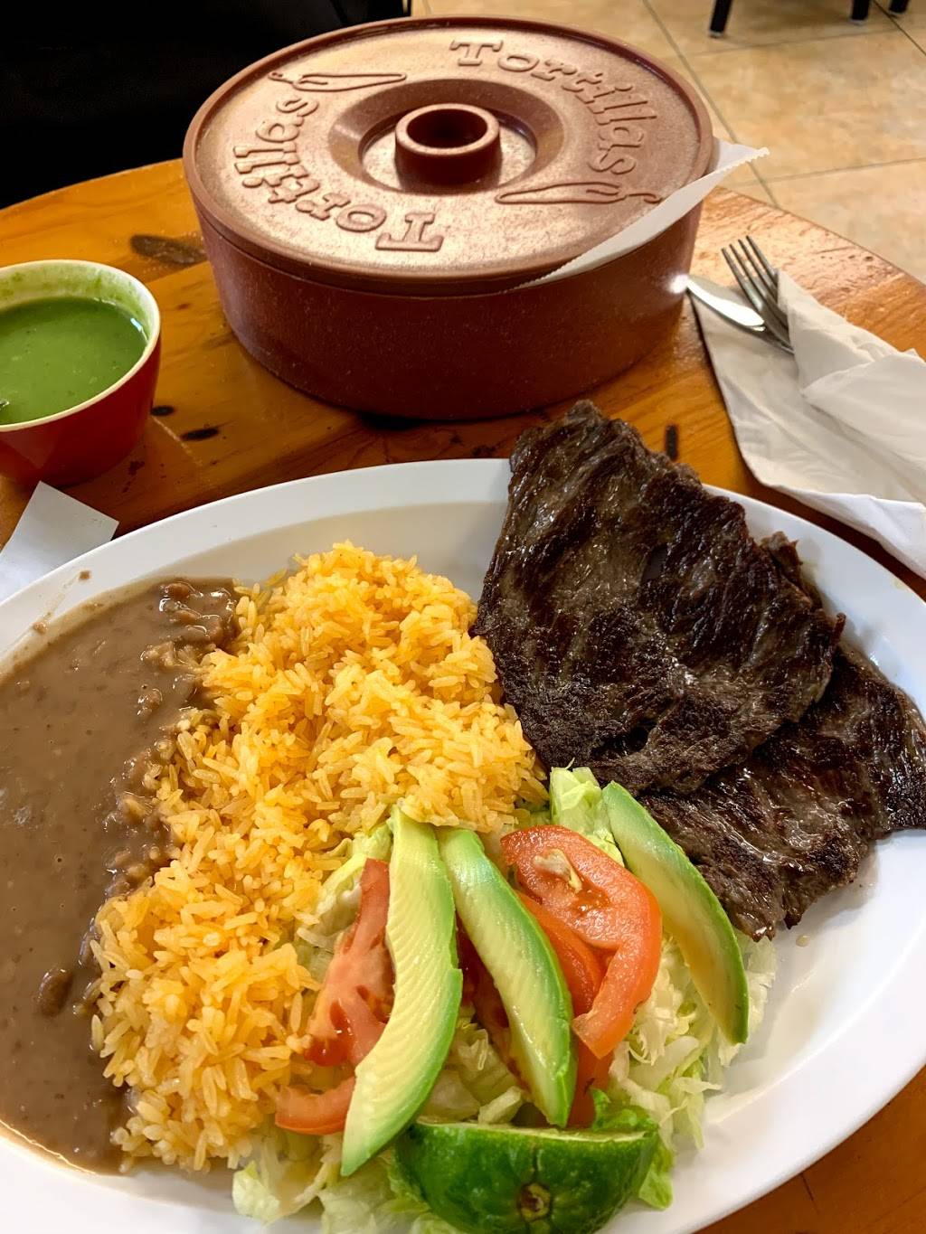 Habaneros Mexican Taqueria | restaurant | 541 E Sample Rd, Pompano Beach, FL 33064, USA | 7543075624 OR +1 754-307-5624