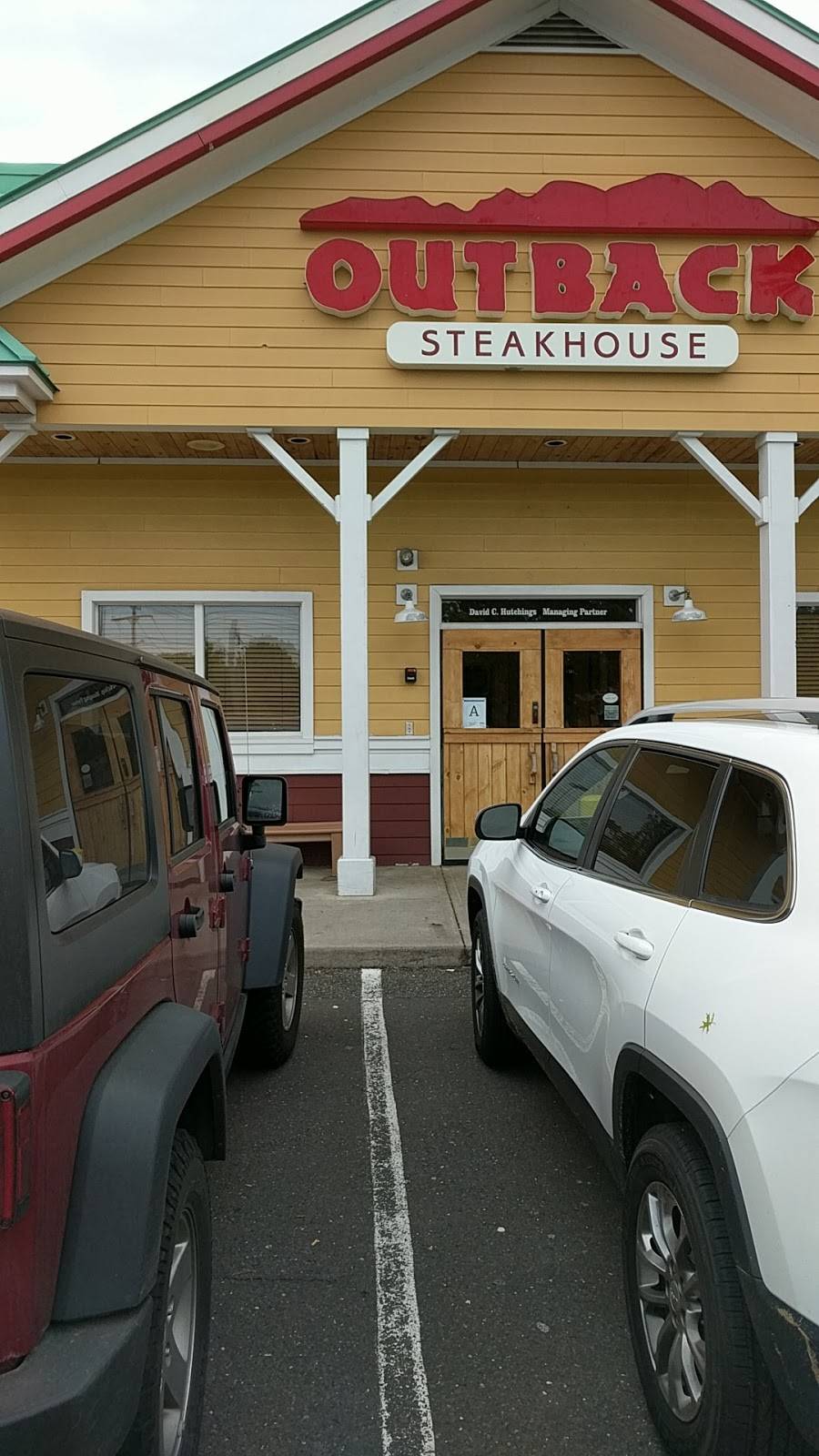 Outback Steakhouse | restaurant | 345 Washington Ave, North Haven, CT 06473, USA | 2039858282 OR +1 203-985-8282