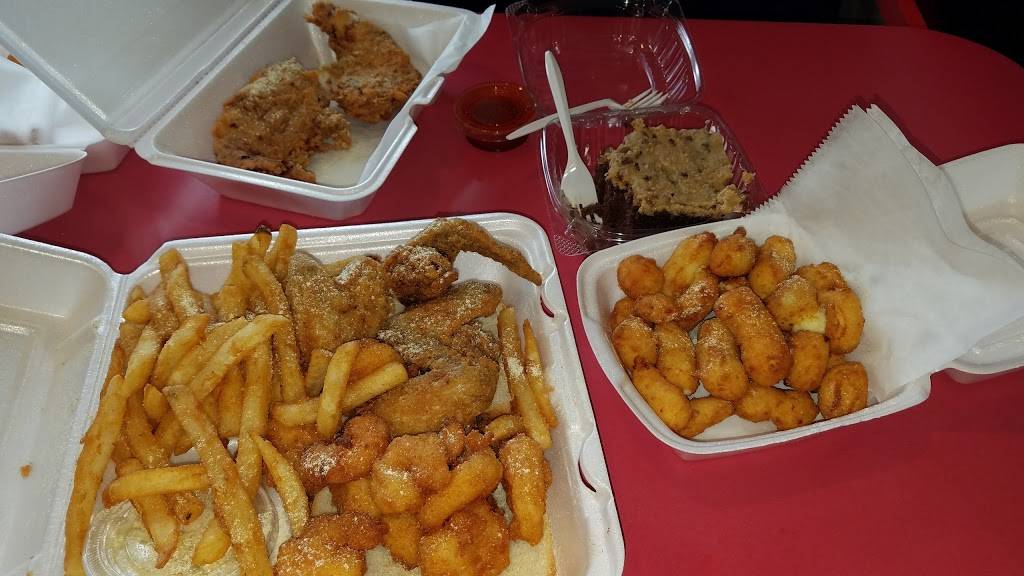 Hook Fish & Chicken | restaurant | 5711 Xerxes Ave N, Minneapolis, MN 55430, USA | 7635612121 OR +1 763-561-2121