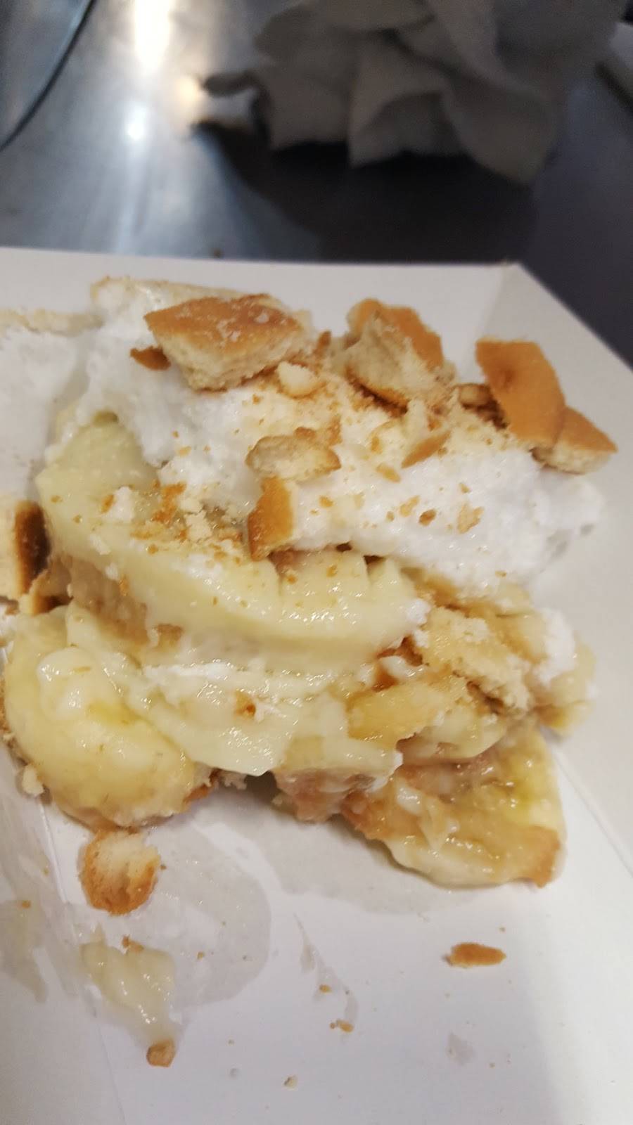 The Roost | restaurant | 420 22nd St S, St. Petersburg, FL 33712, USA | 7278234500 OR +1 727-823-4500