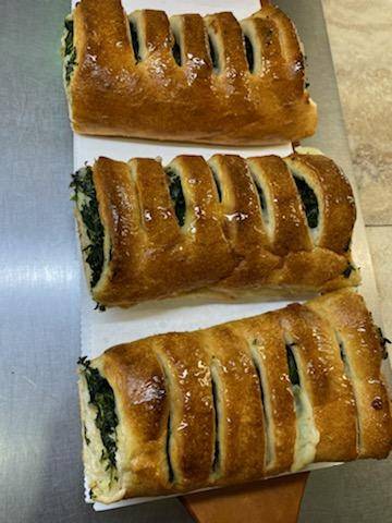 Pizza Bar | restaurant | 380c Premium Outlet Blvd, Lee, MA 01238, USA | 4133945816 OR +1 413-394-5816