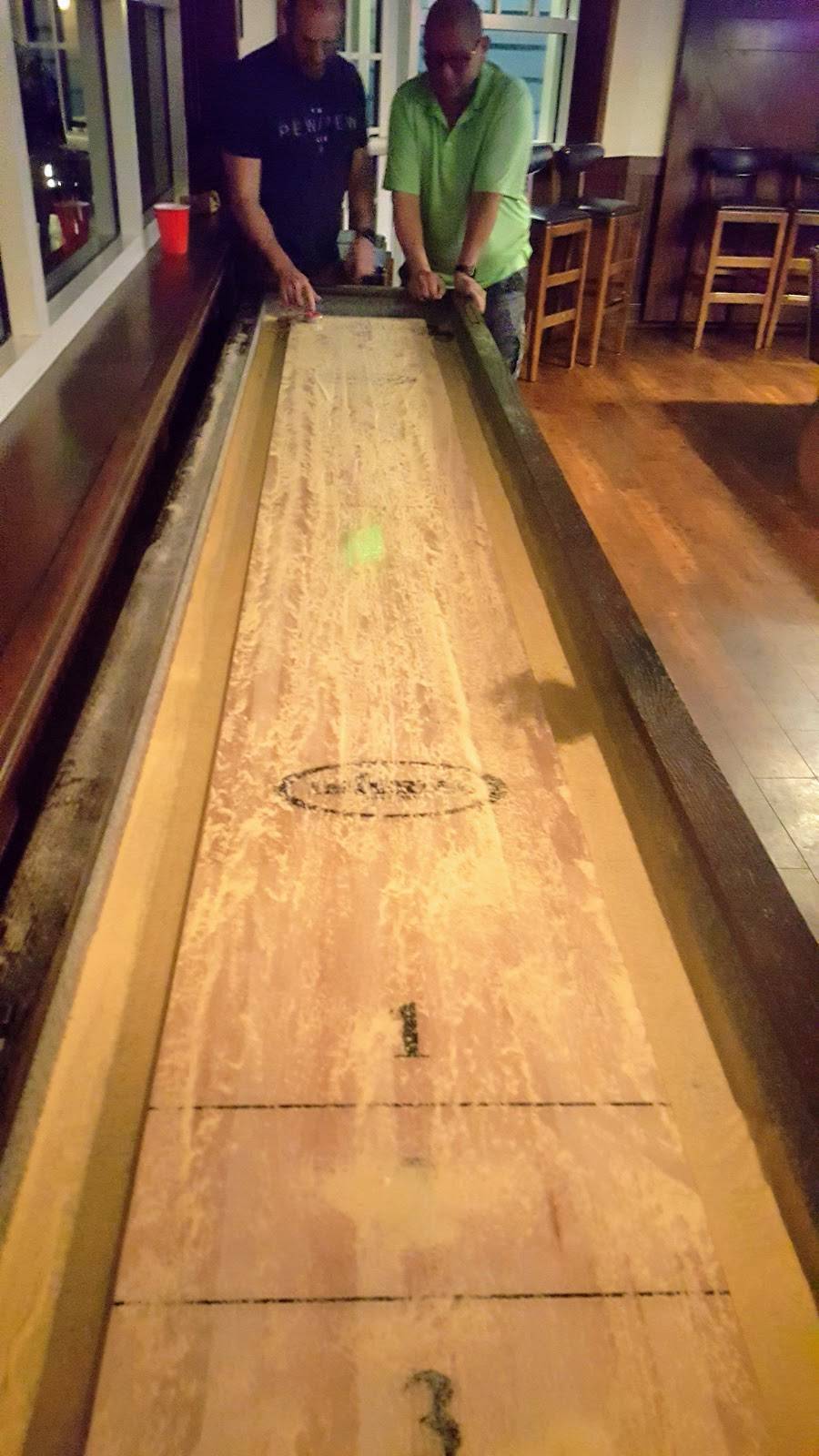 Burgee Bar | restaurant | Fishing Village Dr, Key Largo, FL 33037, USA | 3053672611 OR +1 305-367-2611