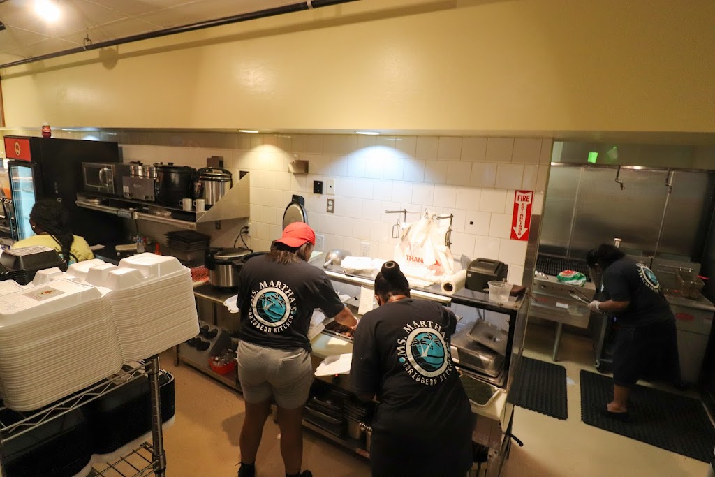 Ms. Marthas Caribbean Kitchen | restaurant | 1820 W Northern Ave Suite #110, Phoenix, AZ 85021, USA | 6026752212 OR +1 602-675-2212