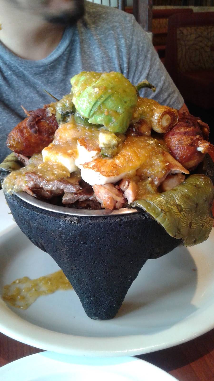 Mariscos Espinoza Riverside | restaurant | 10165 Hole Ave, Riverside, CA 92503, USA | 9516379123 OR +1 951-637-9123