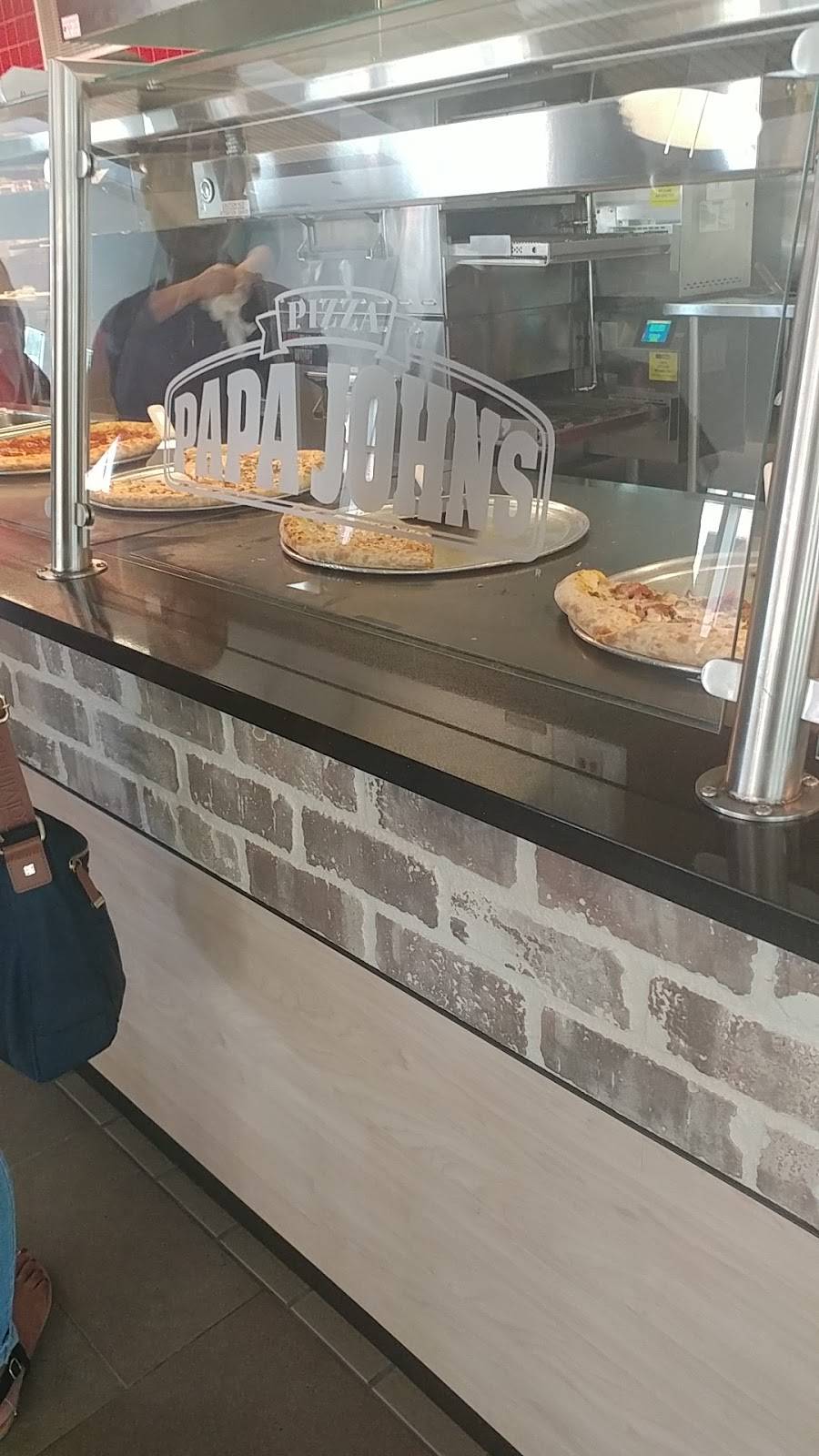 Papa Johns Pizza | restaurant | 1 University Drive, Pembroke, NC 28372, USA | 9107754596 OR +1 910-775-4596