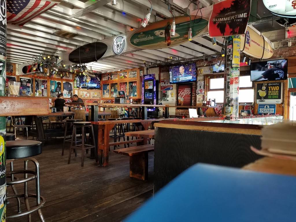 Mutt Lynchs | restaurant | 2300 W Oceanfront, Newport Beach, CA 92663, USA | 9496751556 OR +1 949-675-1556