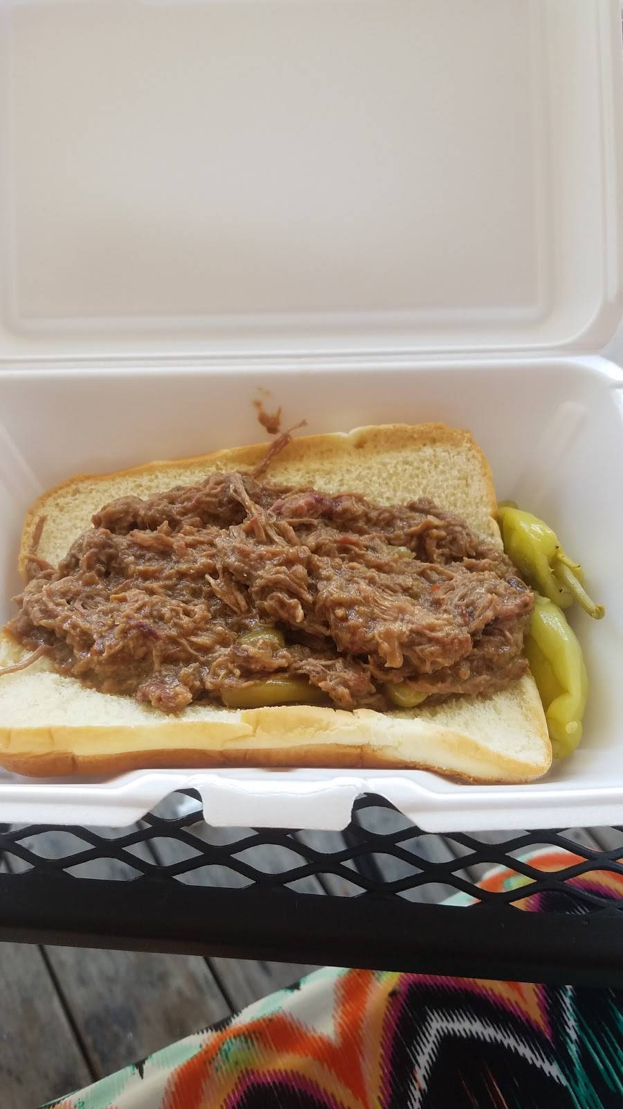 Big Blues Que | restaurant | 400 S Broad St, Creal Springs, IL 62922, USA | 6189221130 OR +1 618-922-1130