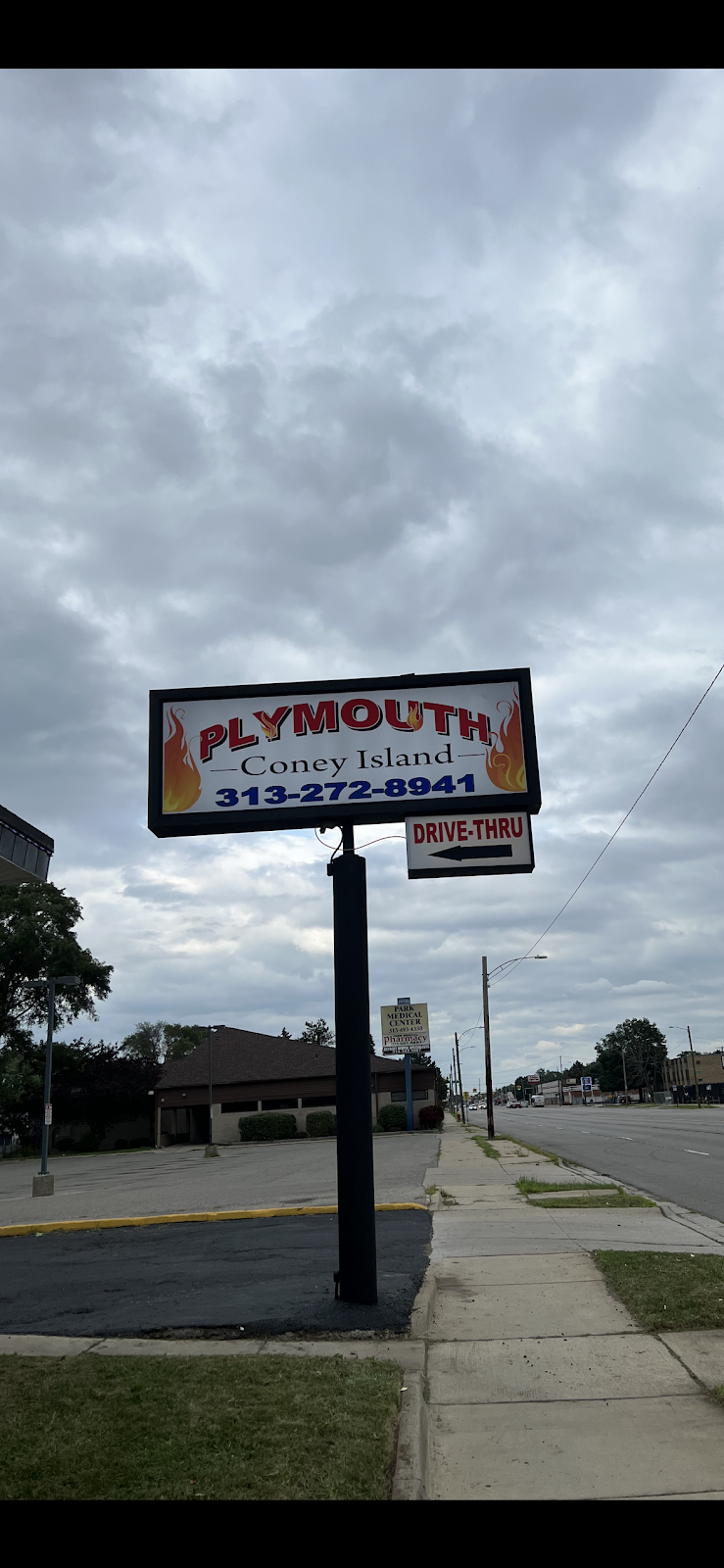 Plymouth Coney Island | restaurant | 20804 Plymouth Rd, Detroit, MI 48228, USA | 3132728941 OR +1 313-272-8941