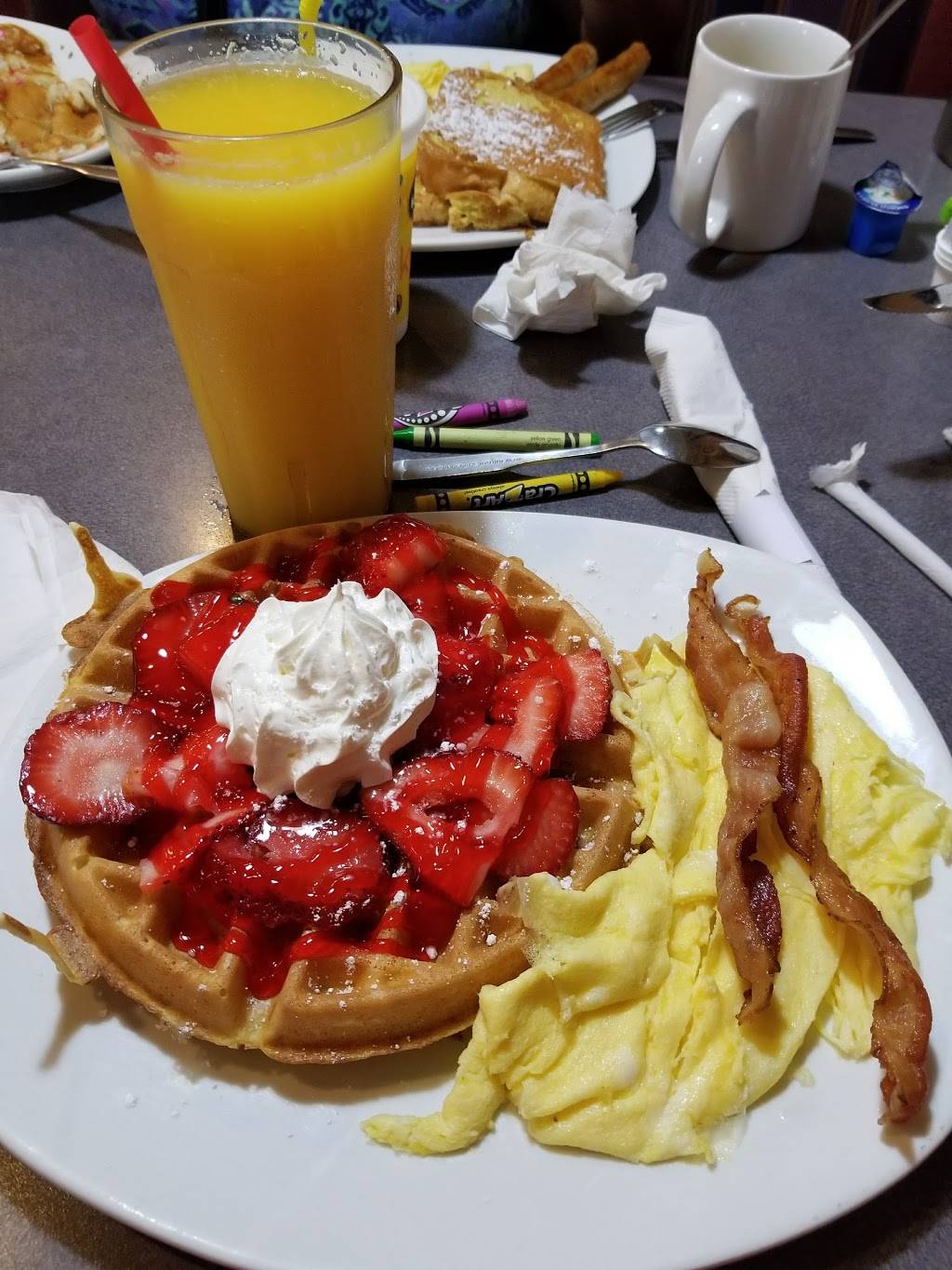 Perkins Restaurant & Bakery | restaurant | 6005 Cypress Gardens Blvd, Winter Haven, FL 33884, USA | 8638750620 OR +1 863-875-0620