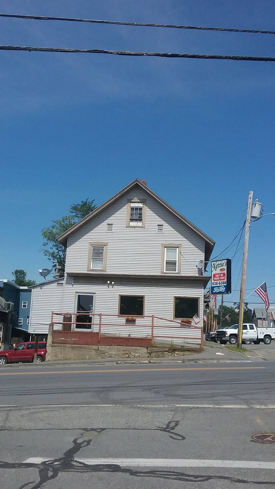 Netties | restaurant | 8 Main St, Hartland, ME 04943, USA | 2079386388 OR +1 207-938-6388