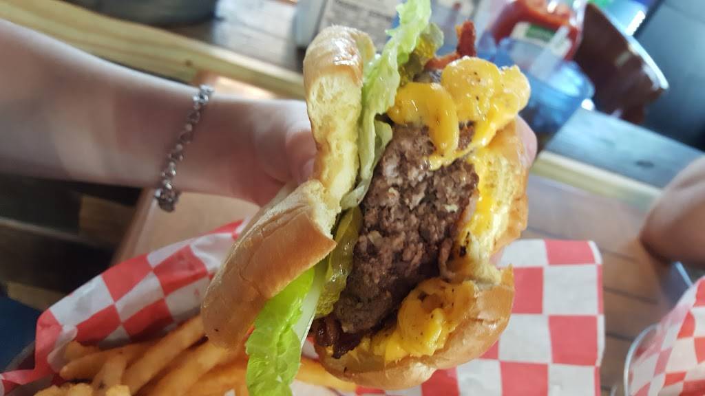 Burger Buckets | restaurant | 3 Cordova St, St. Augustine, FL 32084, USA | 9043425295 OR +1 904-342-5295