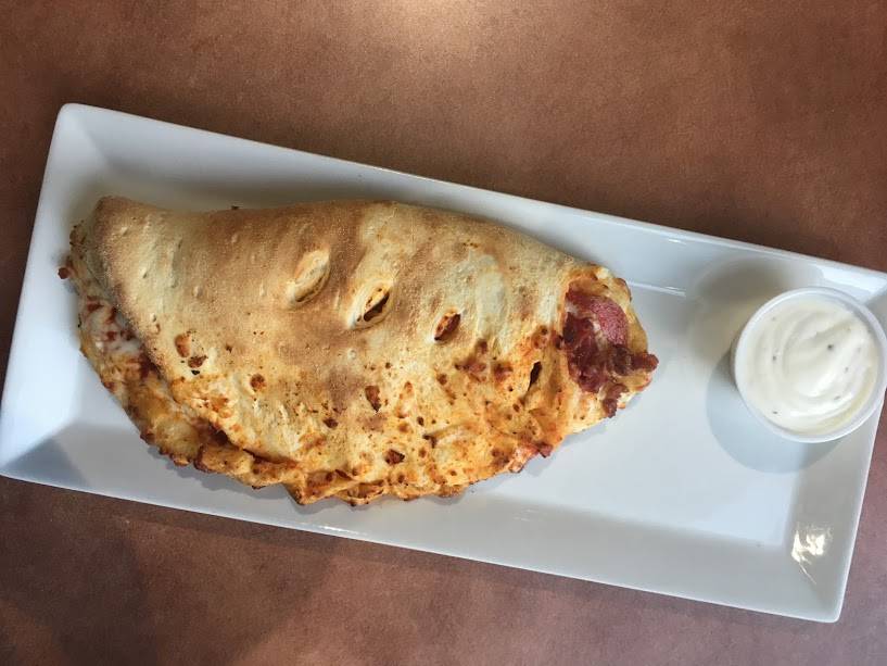 The Benchwarmer | restaurant | East, 2001 University Ave, Waterloo, ON N2K 4K4, Canada | 5198845363 OR +1 519-884-5363