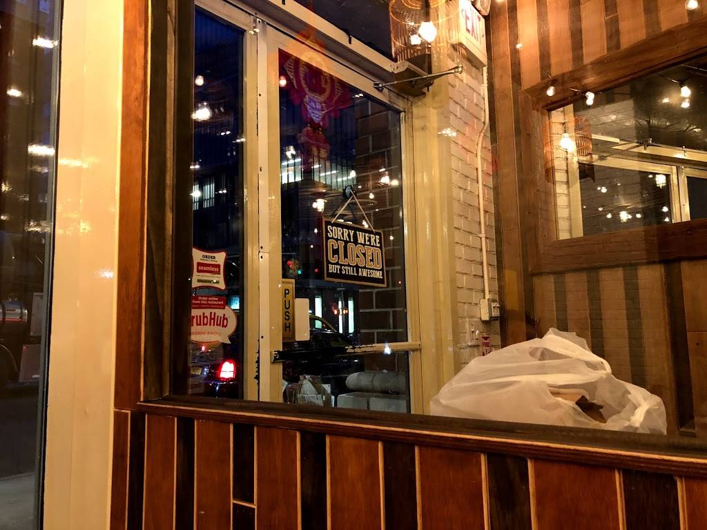 La Salle Dumpling Room | restaurant | 35 West End Ave, New York, NY 10023, USA | 2125862000 OR +1 212-586-2000