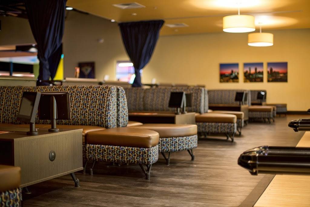 Stars and Strikes Family Entertainment Center | restaurant | 10010 GA-92 Suite 180, Woodstock, GA 30188, USA | 6789655707 OR +1 678-965-5707