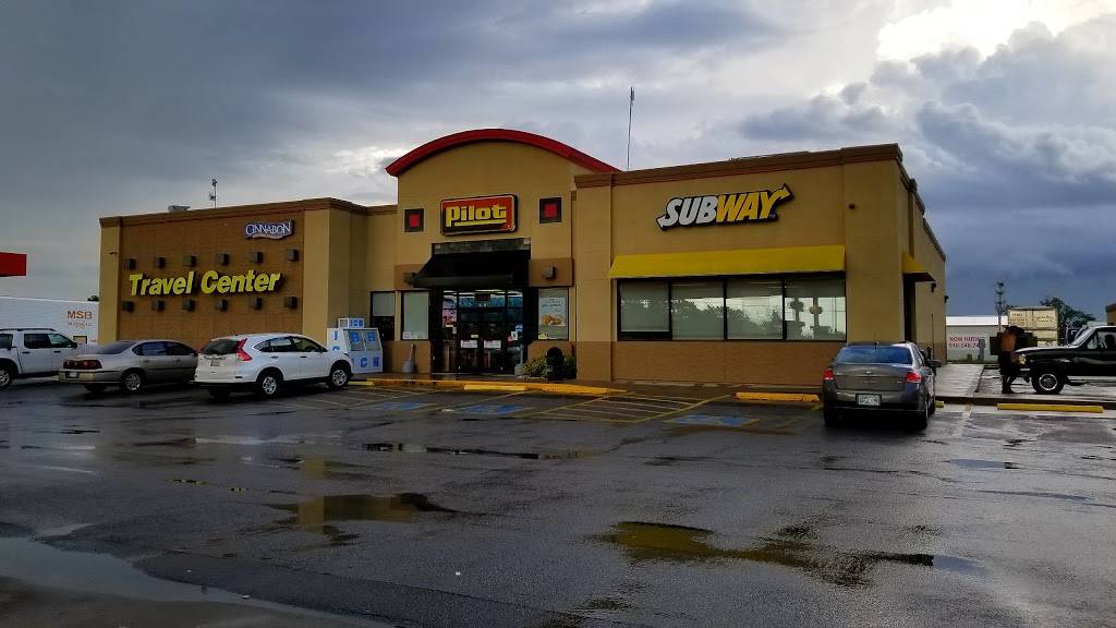 Pilot Travel Center | restaurant | 3000 N 32nd St, Muskogee, OK 74401, USA | 9186867856 OR +1 918-686-7856
