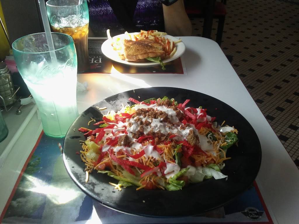 Steak n Shake | restaurant | 1000 W International Speedway Blvd, Daytona Beach, FL 32114, USA | 3862535283 OR +1 386-253-5283