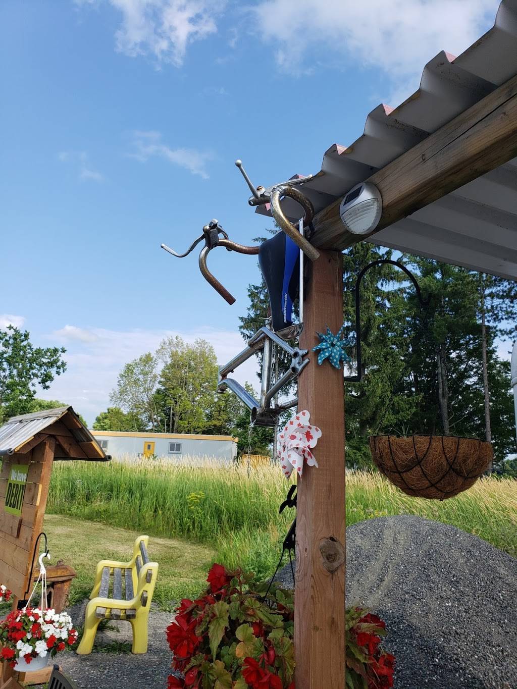 RetroFRIES | restaurant | 240 Gore St E, Perth, ON K7H 3C7, Canada | 6134532633 OR +1 613-453-2633