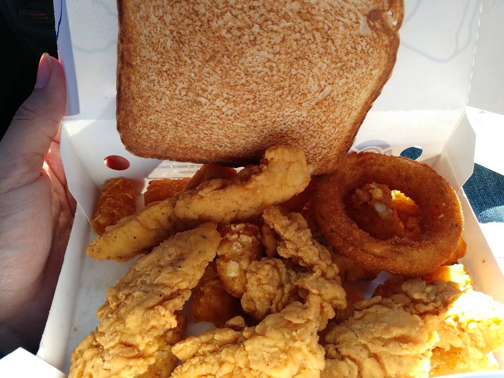 Sonic Drive-In | restaurant | 750 West Sunrise Hwy, Valley Stream, NY 11582, USA | 5168874768 OR +1 516-887-4768