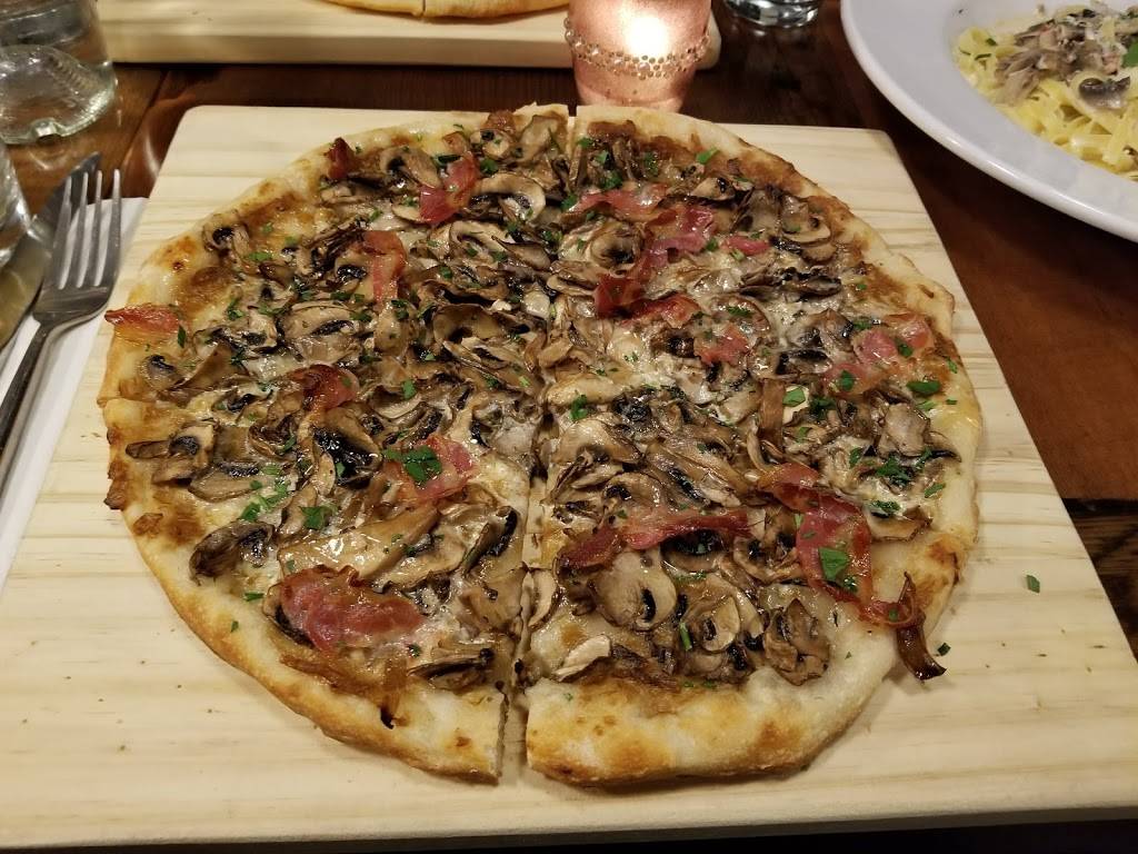 Gran Sasso Restaurant | restaurant | 98 Paris Rd, Brantford, ON N3R 1H9, Canada | 5197521500 OR +1 519-752-1500