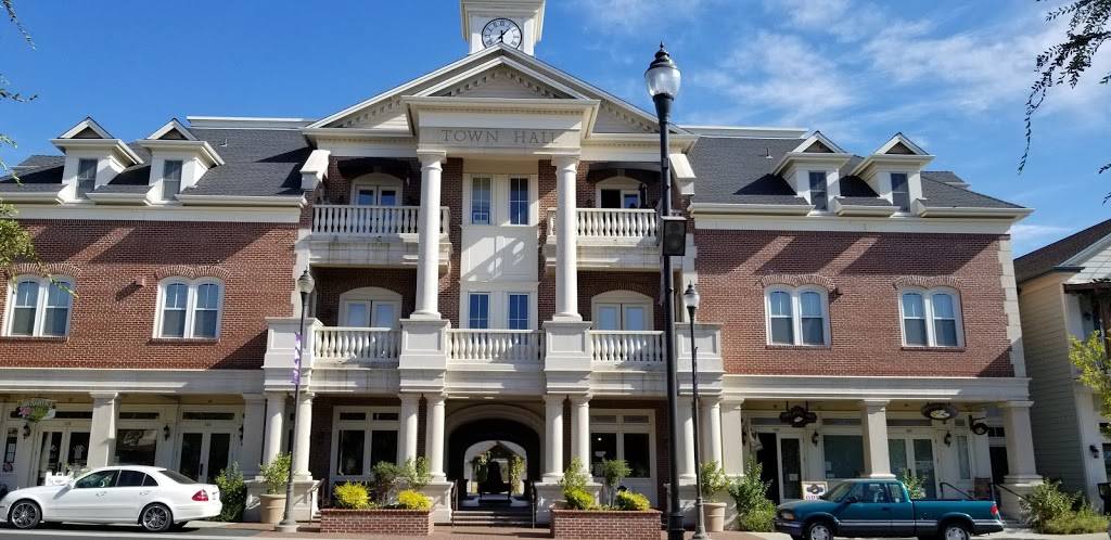 Copperopolis Town Square | restaurant | 100 Town Square Rd, Copperopolis, CA 95228, USA | 2097859700 OR +1 209-785-9700