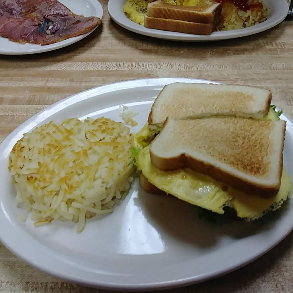 Salem Omelet Shoppe | restaurant | 349 Wildwood Rd, Salem, VA 24153, USA | 5403895820 OR +1 540-389-5820