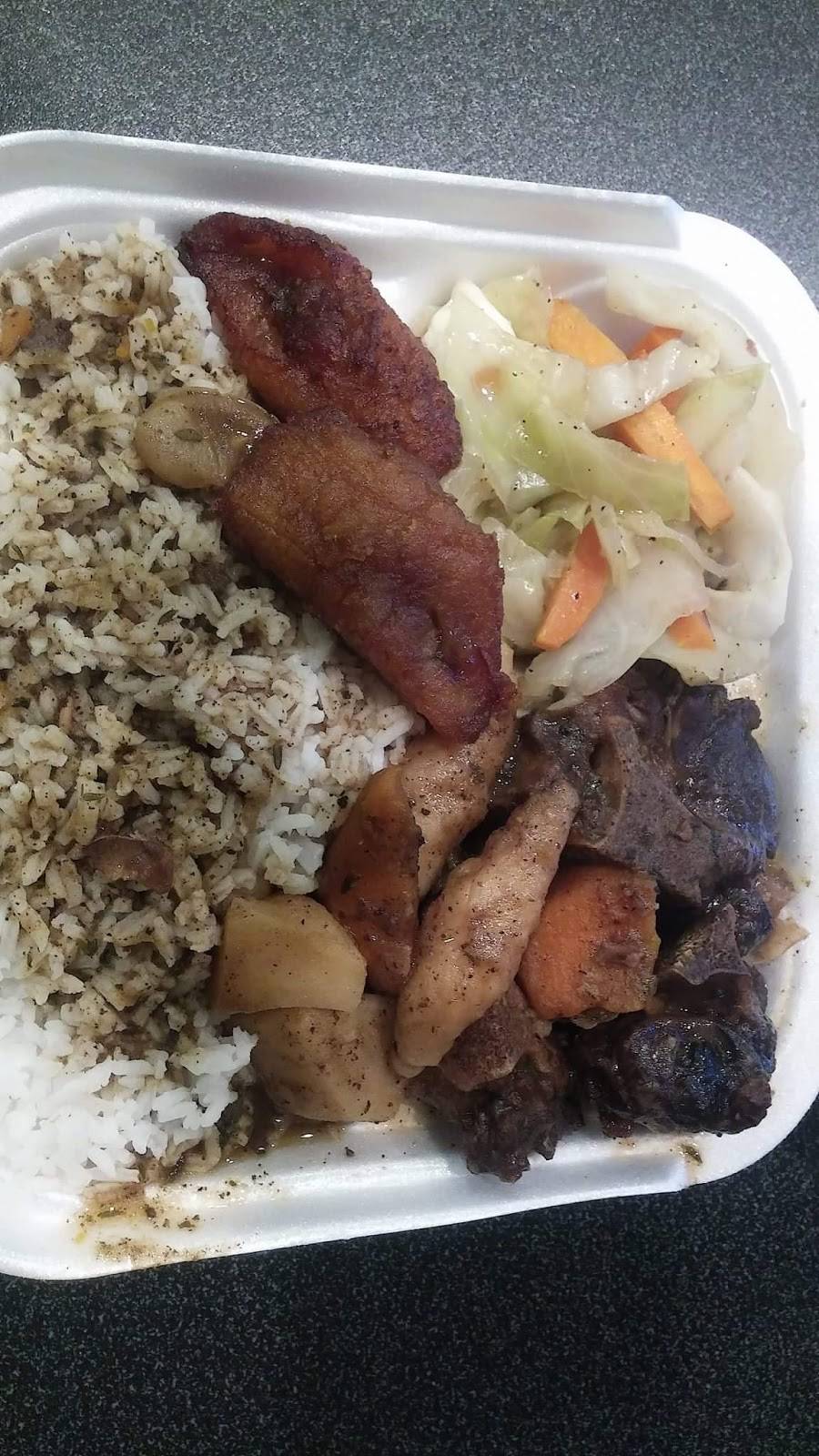 Island Spicez | restaurant | 3437 Fowler St, Fort Myers, FL 33901, USA | 2396898200 OR +1 239-689-8200