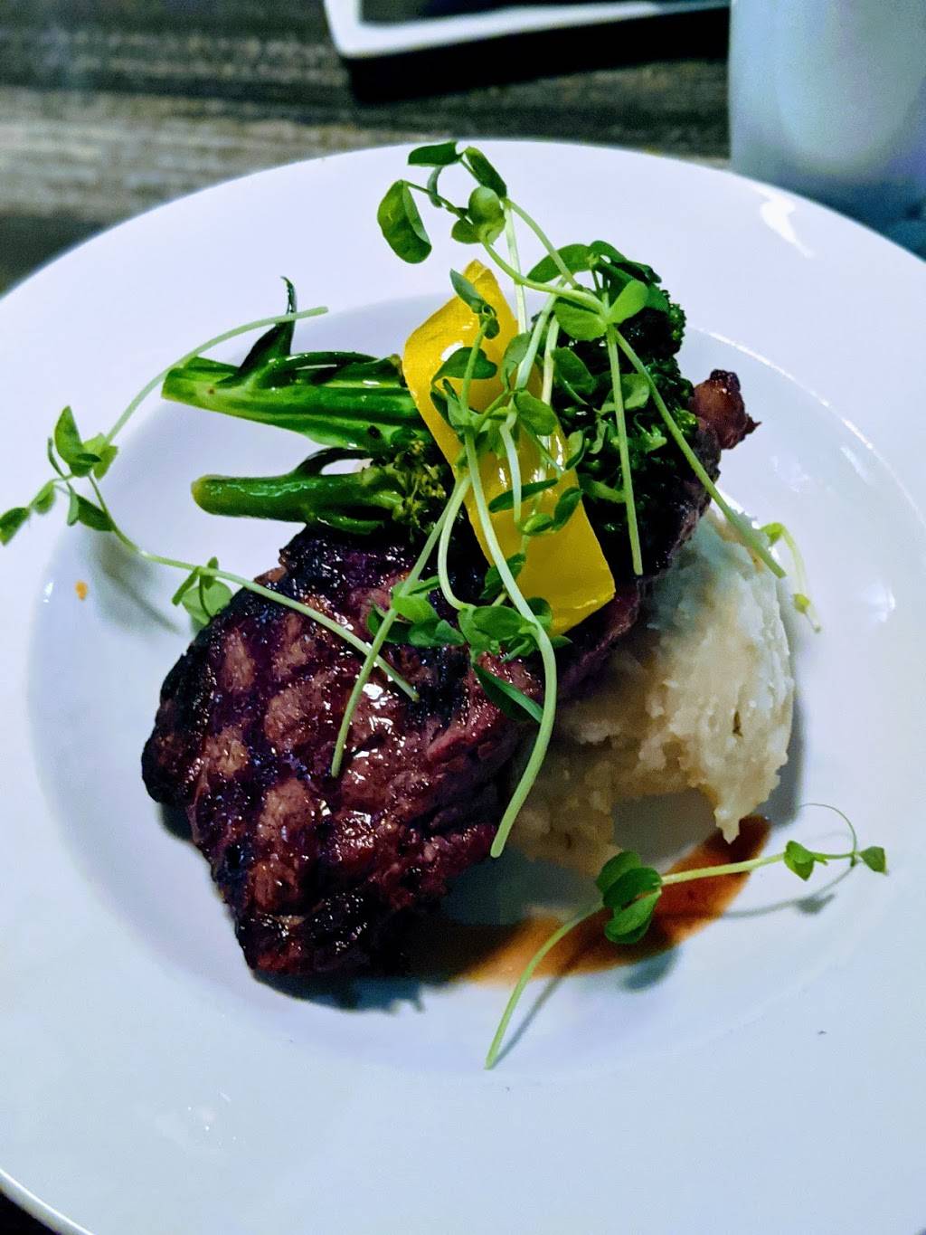 Chatterpauls Restaurant | restaurant | 3500 Brock St N, Whitby, ON L1R 3J4, Canada | 9056657575 OR +1 905-665-7575